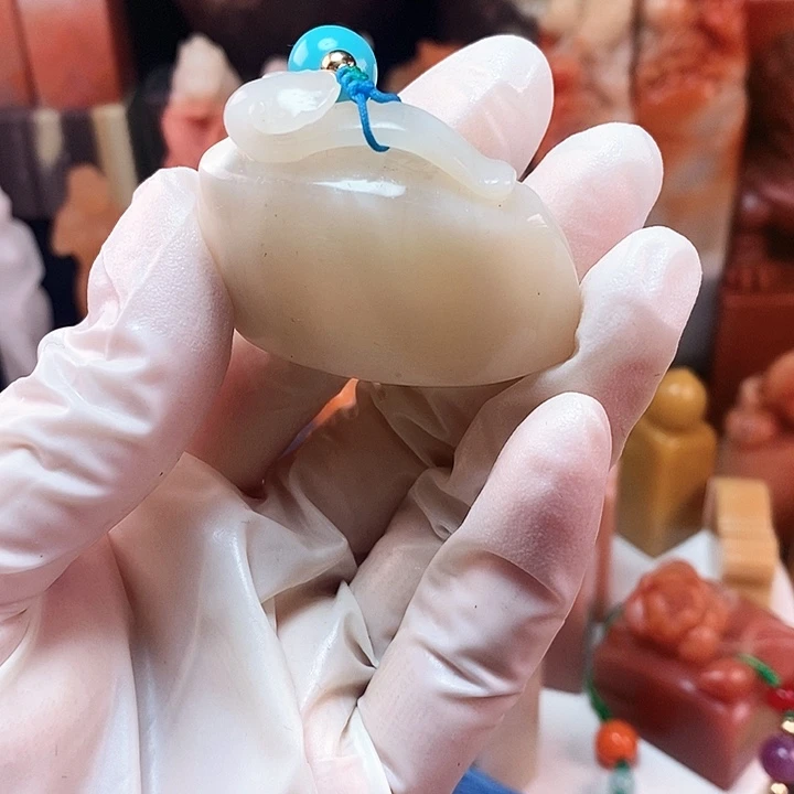 老挝石老挝和随形如意