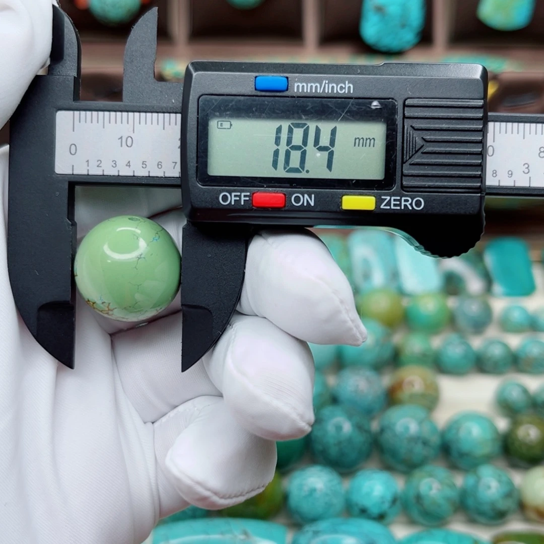 绿松石未镶嵌纯天然原矿绿松石