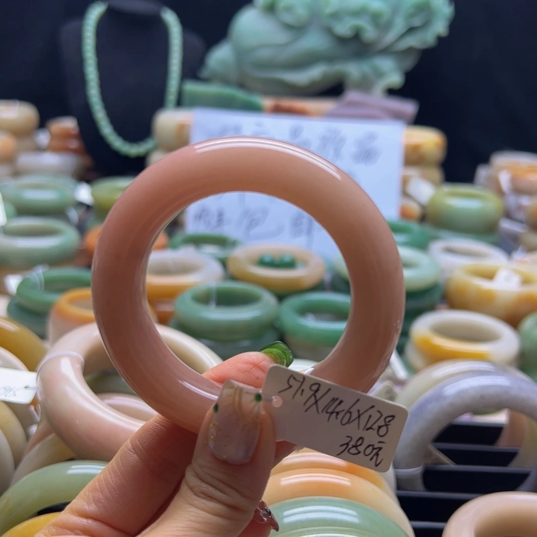 杭***麻石英岩玉手镯未镶嵌