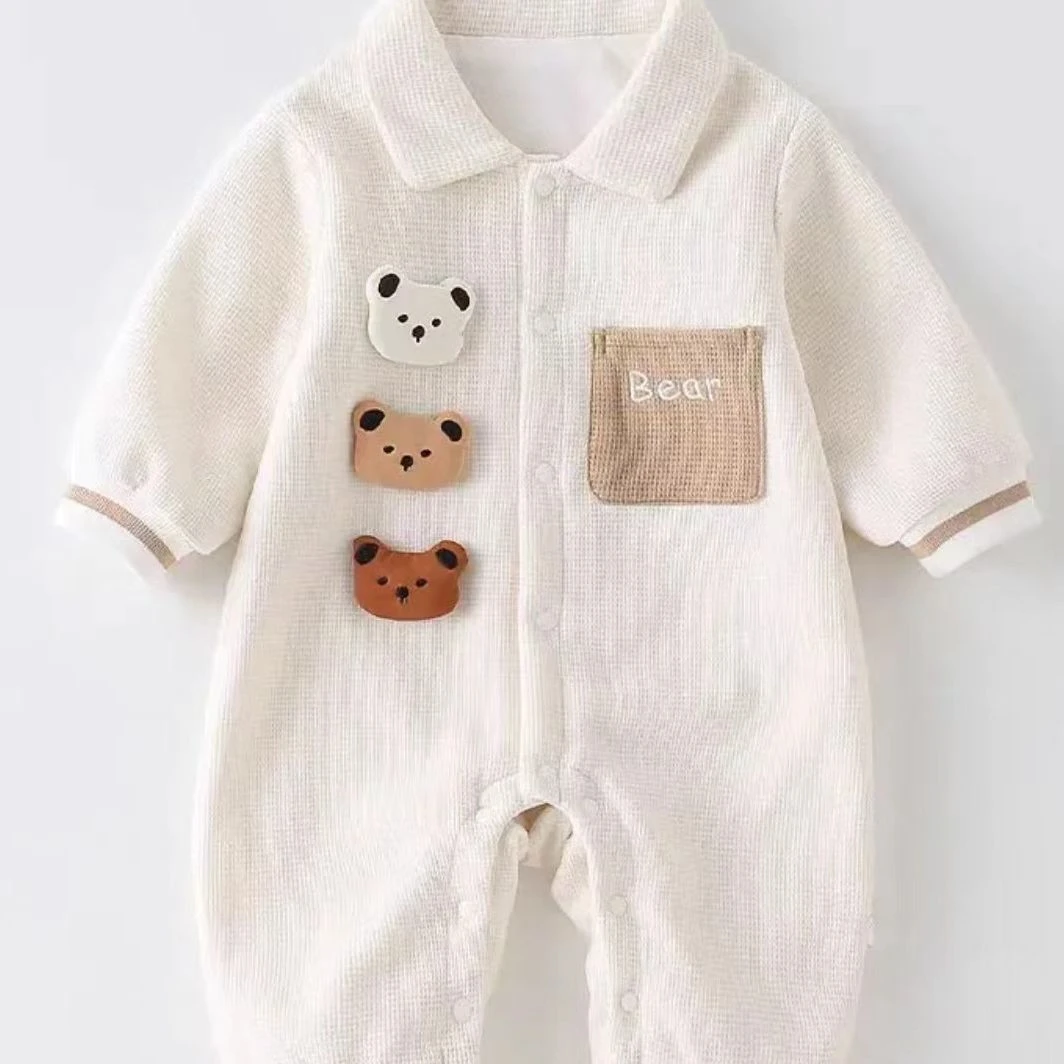 三只小熊带里哈衣