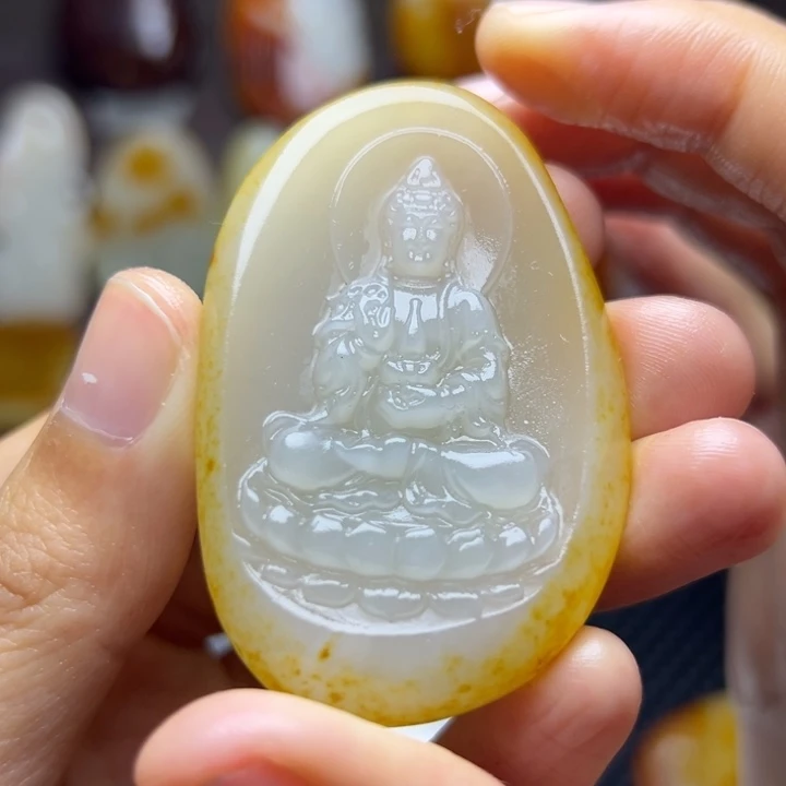 和田玉未镶嵌颈饰