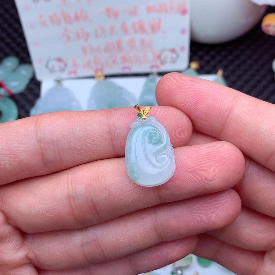 翡翠18K金镶嵌吊坠(不含链)