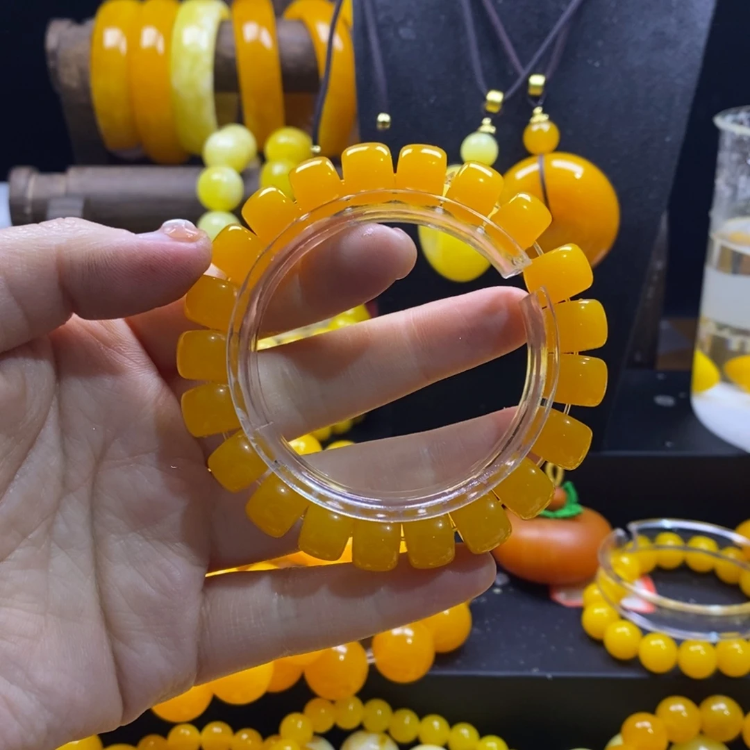 在***方非金属老蜜卡12全品手串