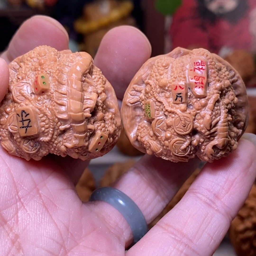 文玩核桃把件纯手工雕刻五毒麻将金蟾