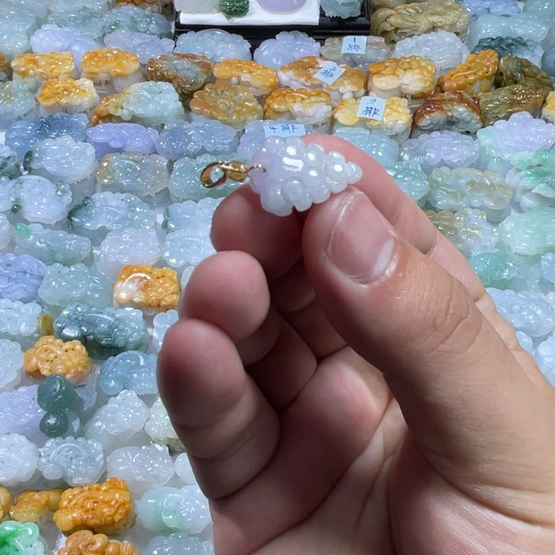 翡翠未镶嵌颈饰天然