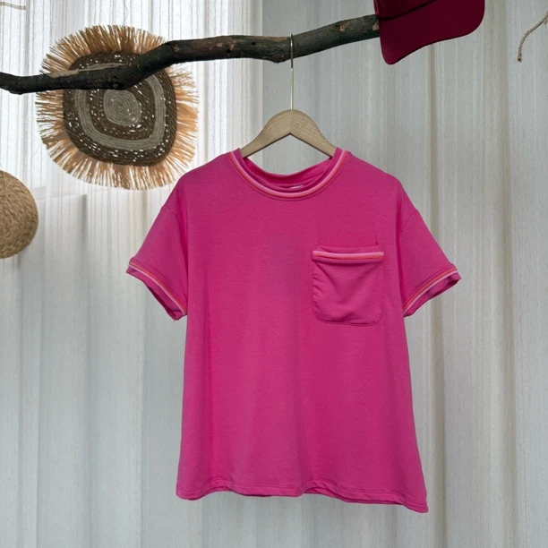 1224新款夏季必备拼接领显瘦百搭时尚洋气T恤