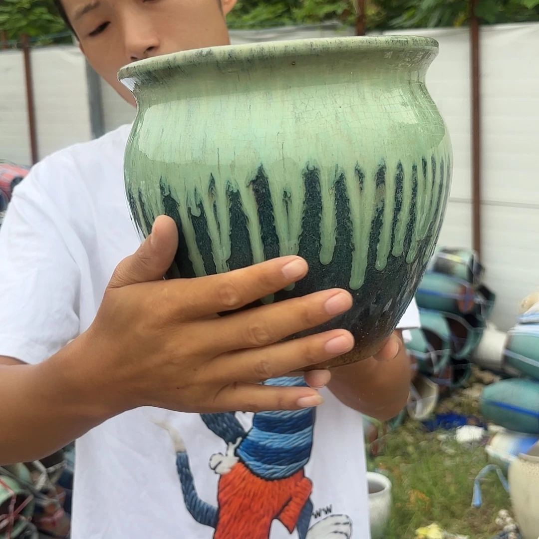 绿口径20高度18瑕疵一个