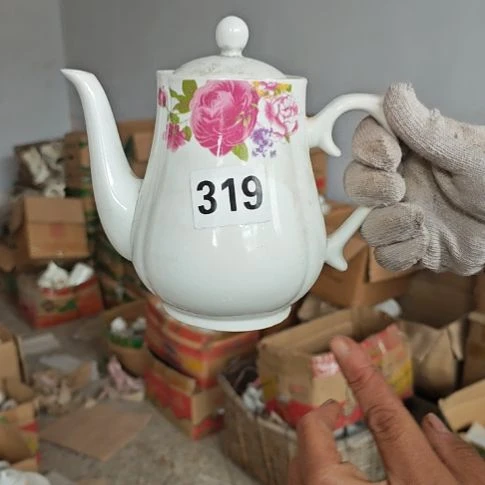 库存瓷片多孔茶壶