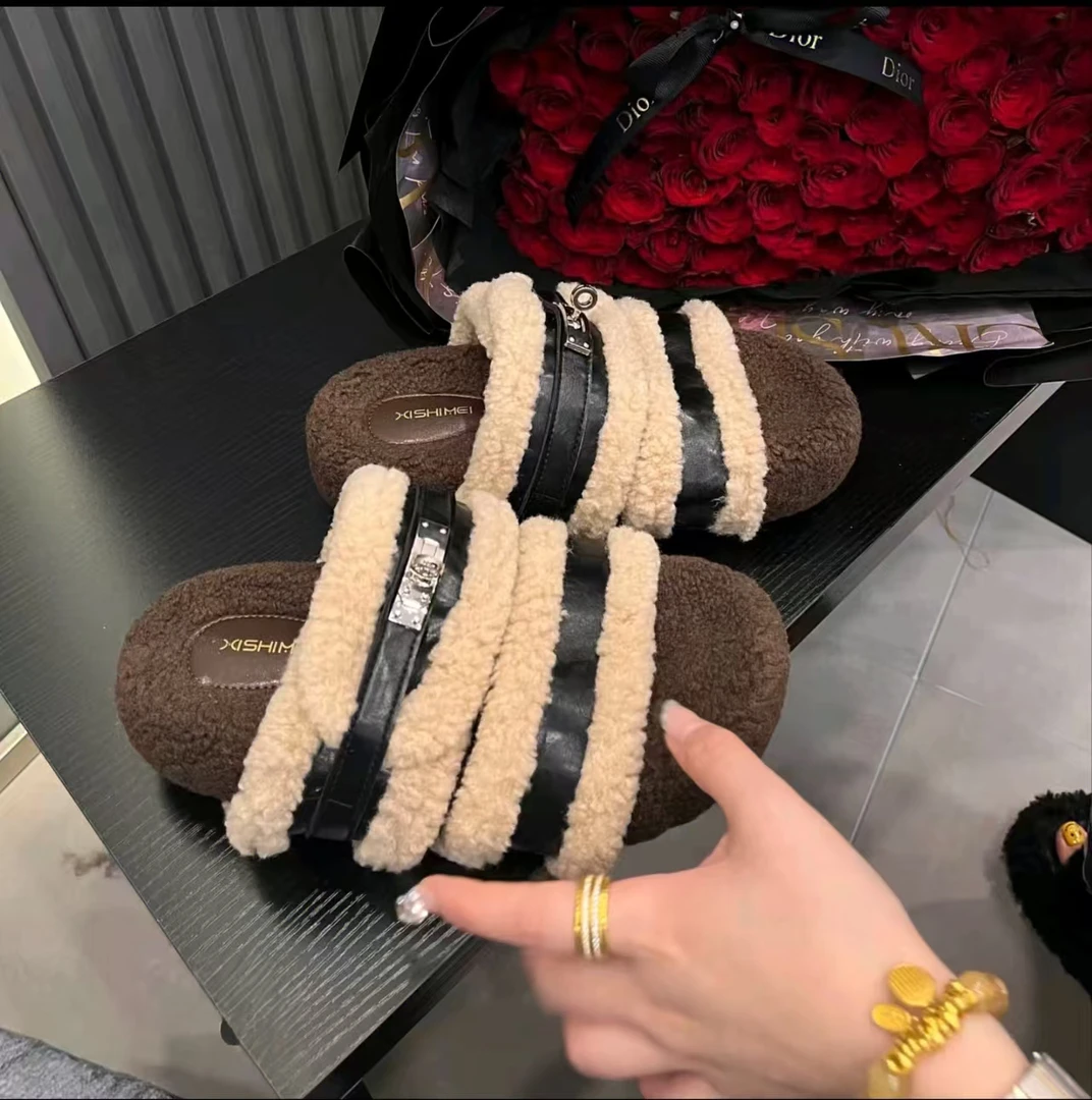 欧货厚底一字毛毛拖鞋女款外穿2025秋冬新款复古舒适羊羔毛棉拖鞋