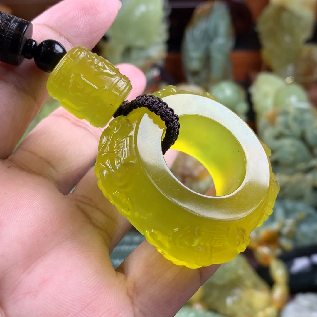 岫玉未镶嵌手把件