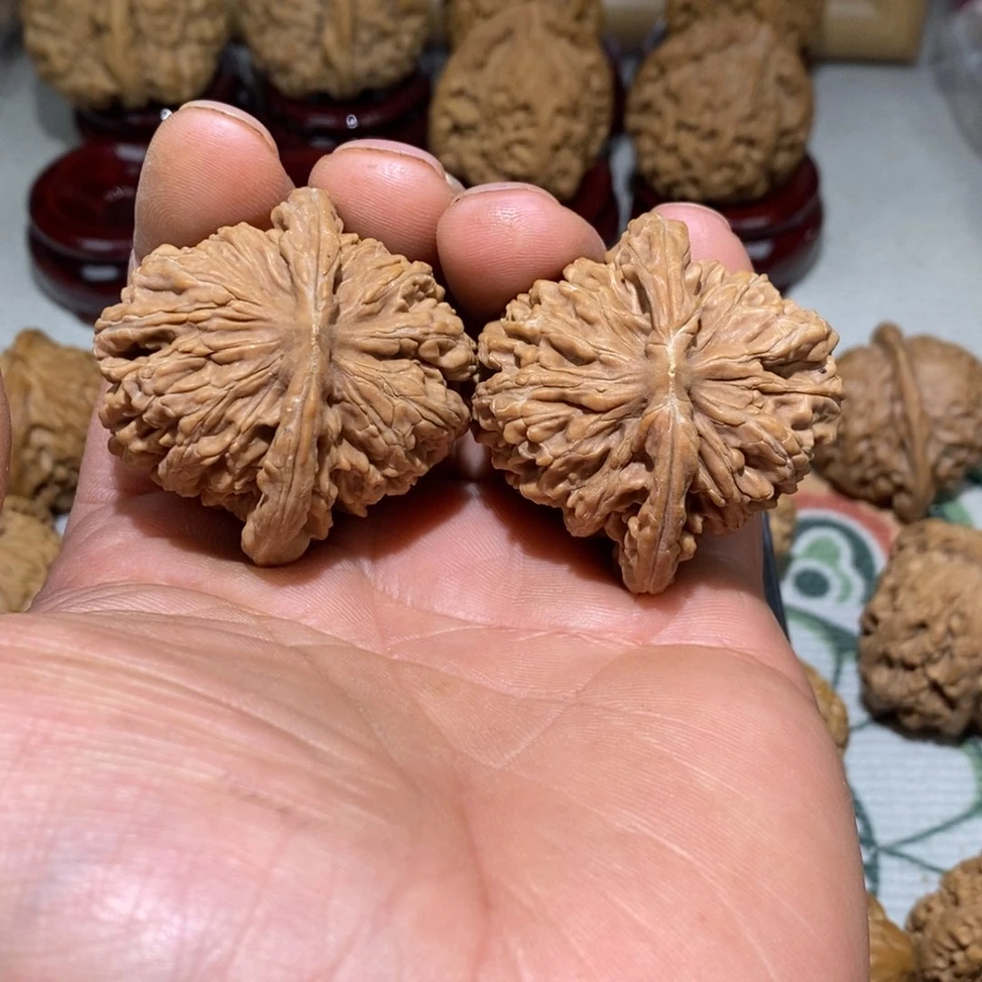 文玩核桃把件不*不42尺四座楼