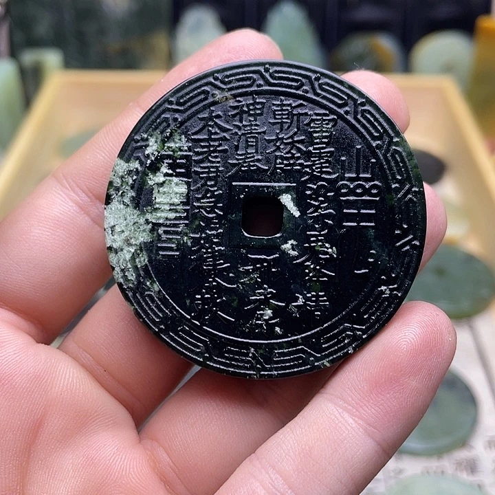 蛇纹石玉挂件未镶嵌洛*