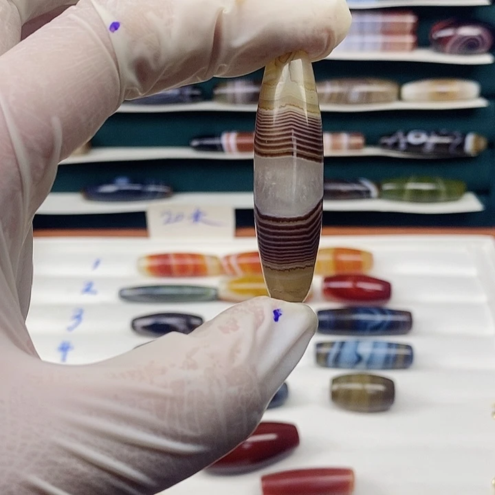 多****玛瑙/玉髓未镶嵌颈饰