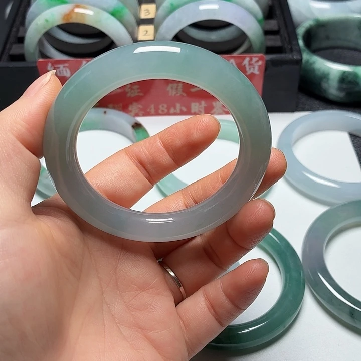 翡翠未镶嵌手镯缅甸天然翡翠手镯Ａ货53.2圆条微瑕