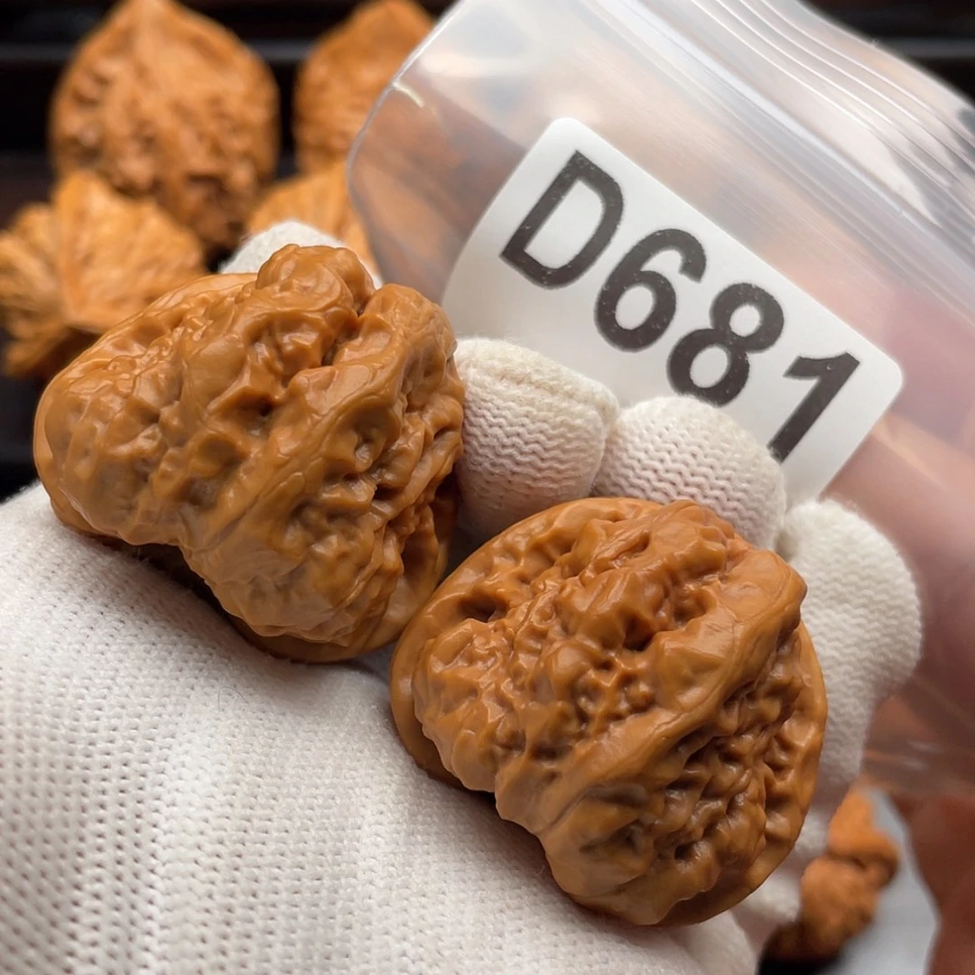 【闪购商品】文玩核桃吊坠低*D681蛤蟆36/39