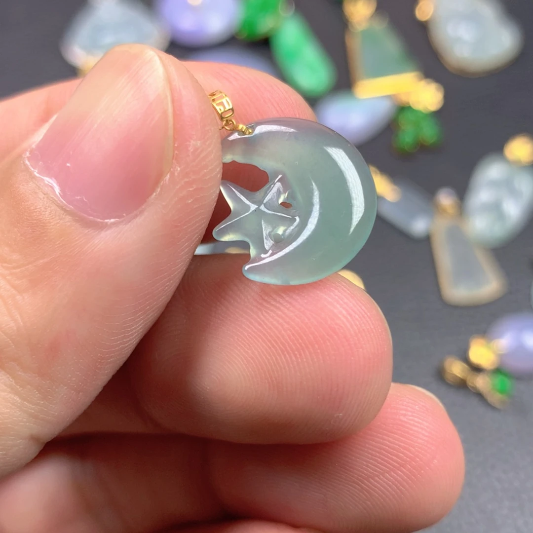 【闪购商品】翡翠18K金镶嵌颈饰翡翠