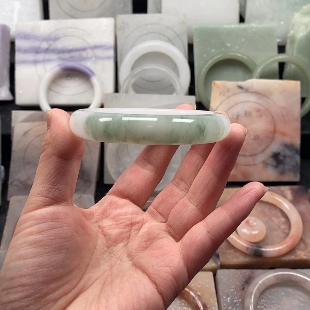 石英质玉未镶嵌手镯5960-1