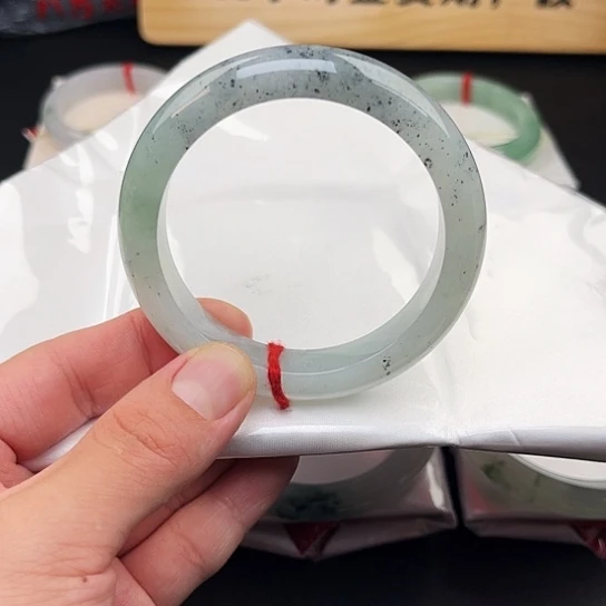 未镶嵌手镯翡翠手镯-6