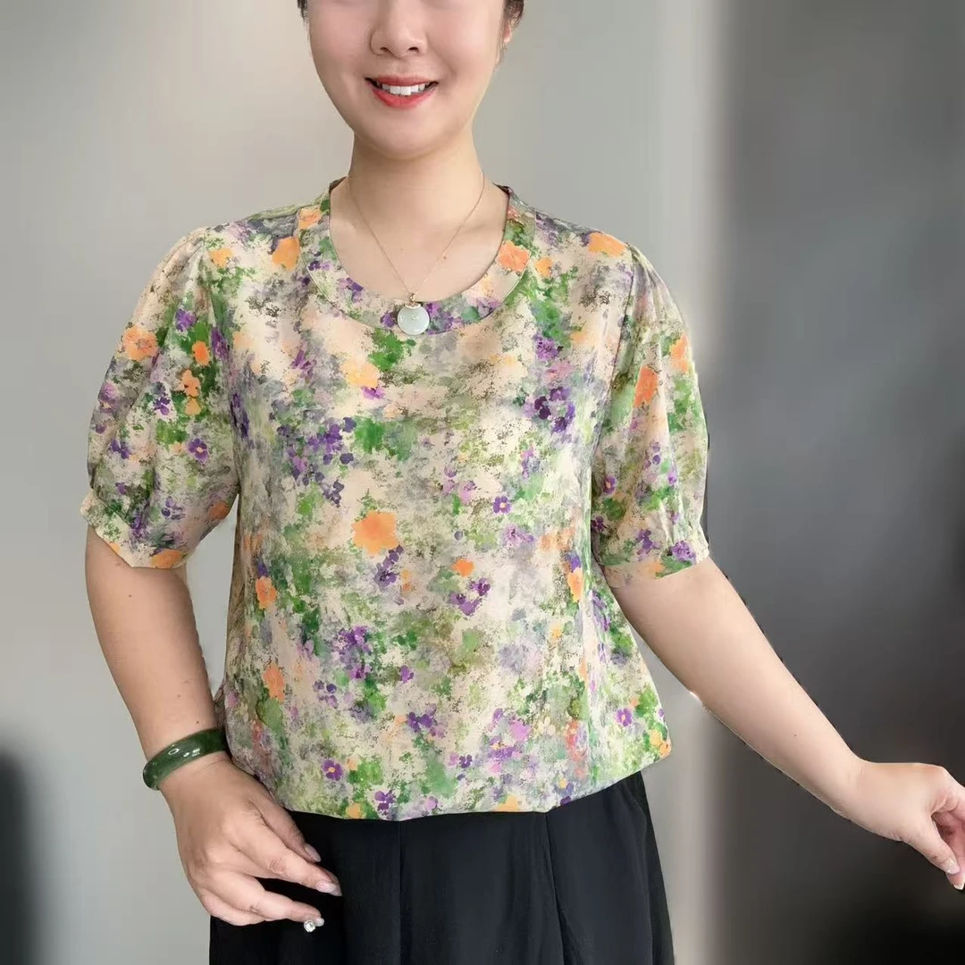 2025夏季轻薄凉快短袖时尚洋气圆领缎面宽松上衣短袖小衫夏季百搭