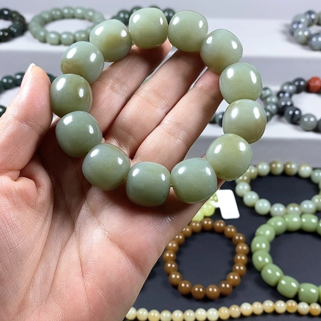 一***净和田玉未镶嵌手链