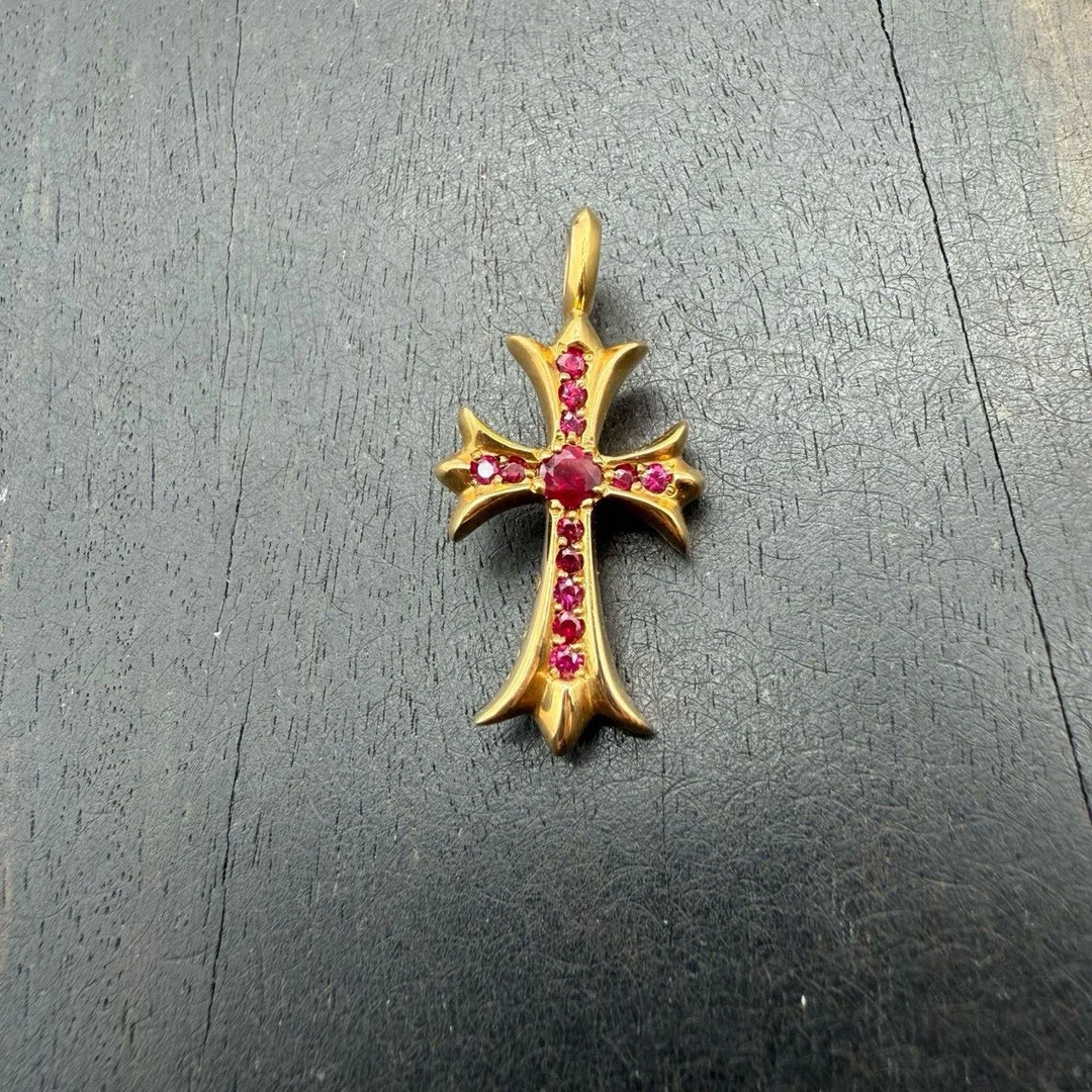 Chrome Hearts 克罗心 22k 红宝石Tiny十字架吊坠