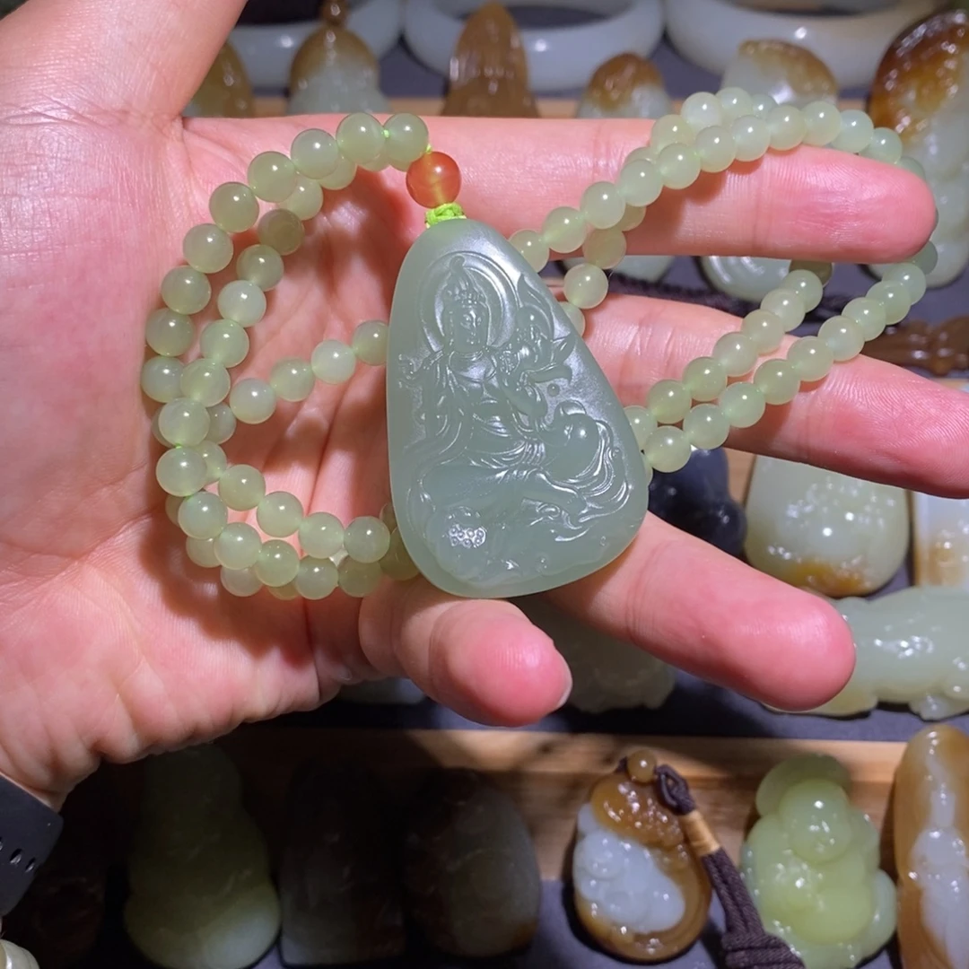 和田玉未镶嵌颈饰