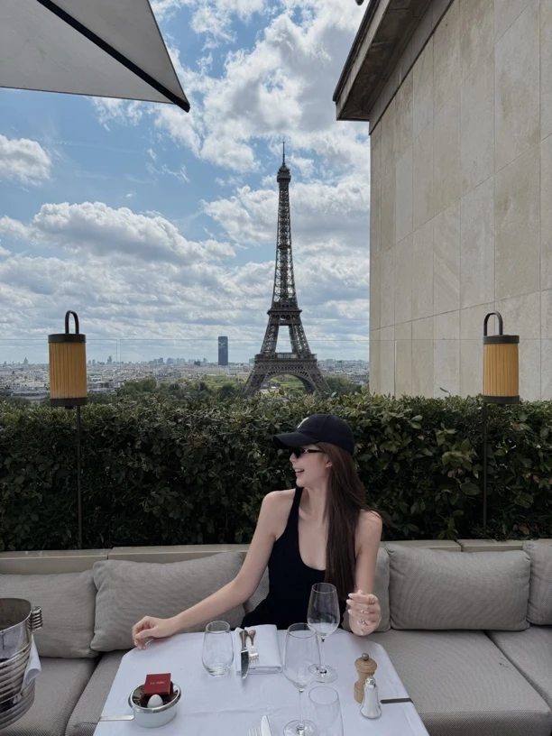 ZHAO WANNUO 丨25夏季新款 镂空设计显瘦百搭背心NC0756