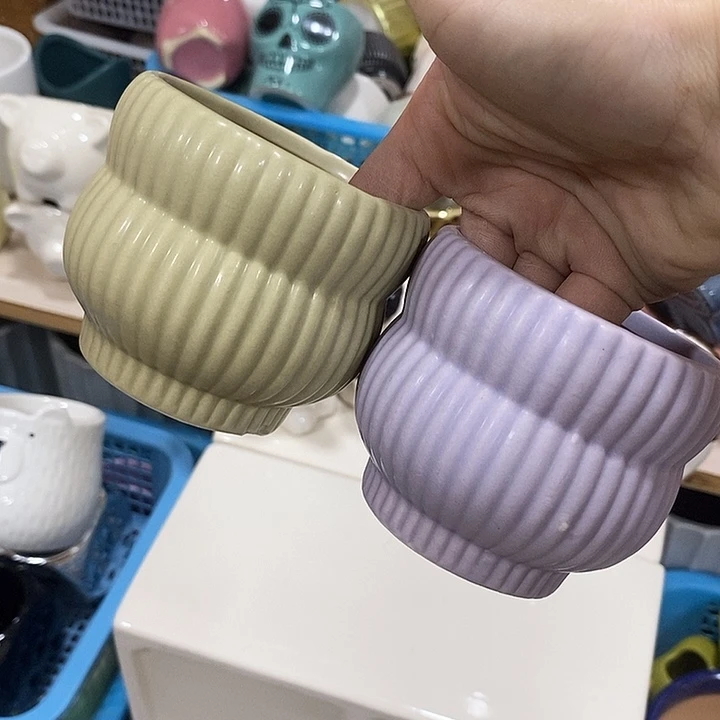 摆件陶盆有孔 瑕疵介意勿拍