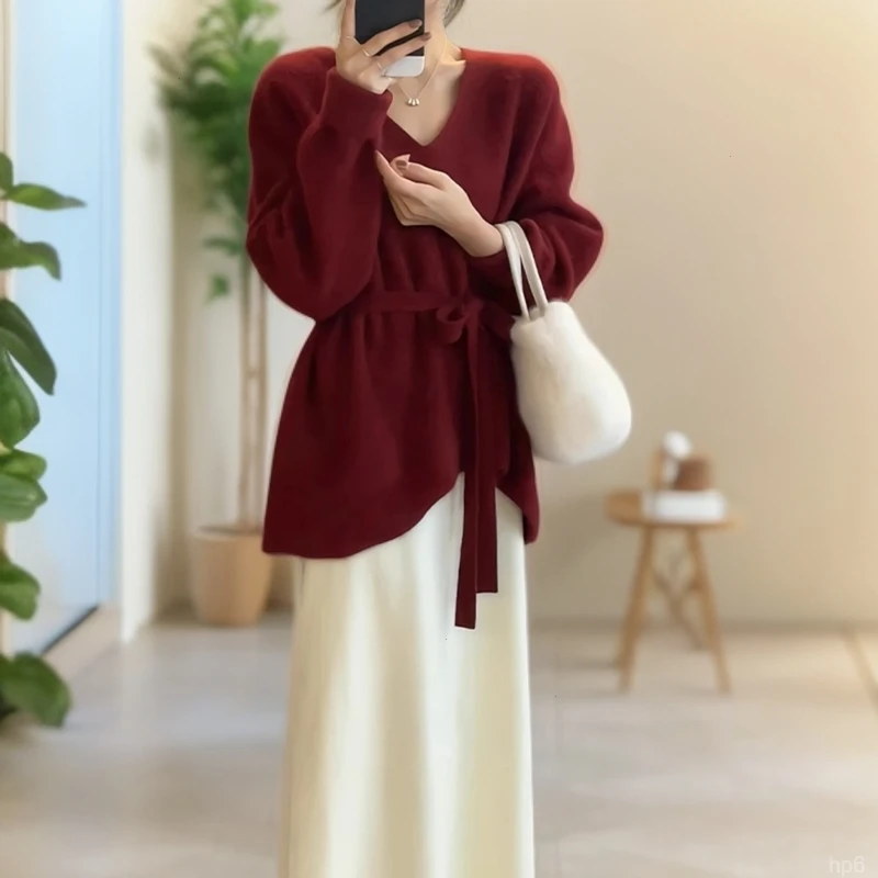 氛围感红色不规则系带2025秋冬新款韩系别致慵懒风针织衫毛衣女