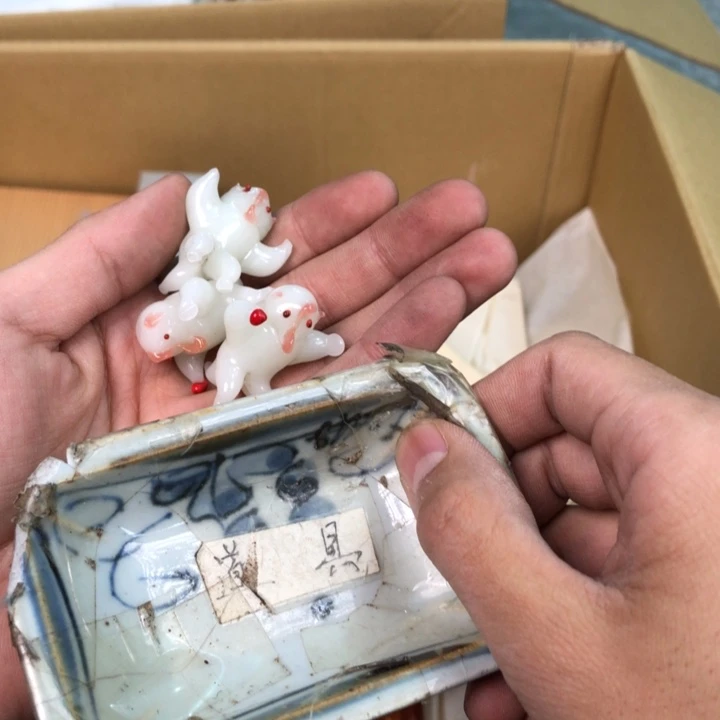 陶瓷孤品单件车里拍