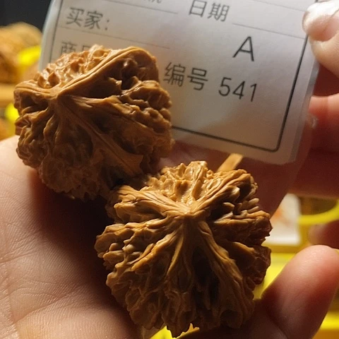 随***风文玩核桃把件自产自销……