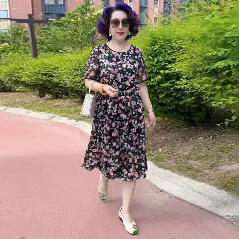 627夏季新款气质妈妈时尚碎花遮肚宽松大码减龄连衣裙中长款裙子