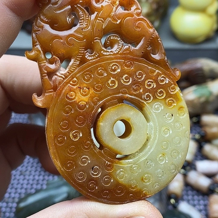 未镶嵌蛇纹石玉颈饰
