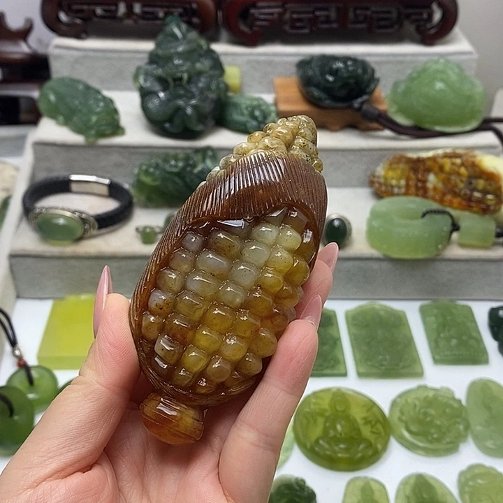 未镶嵌岫玉手把件