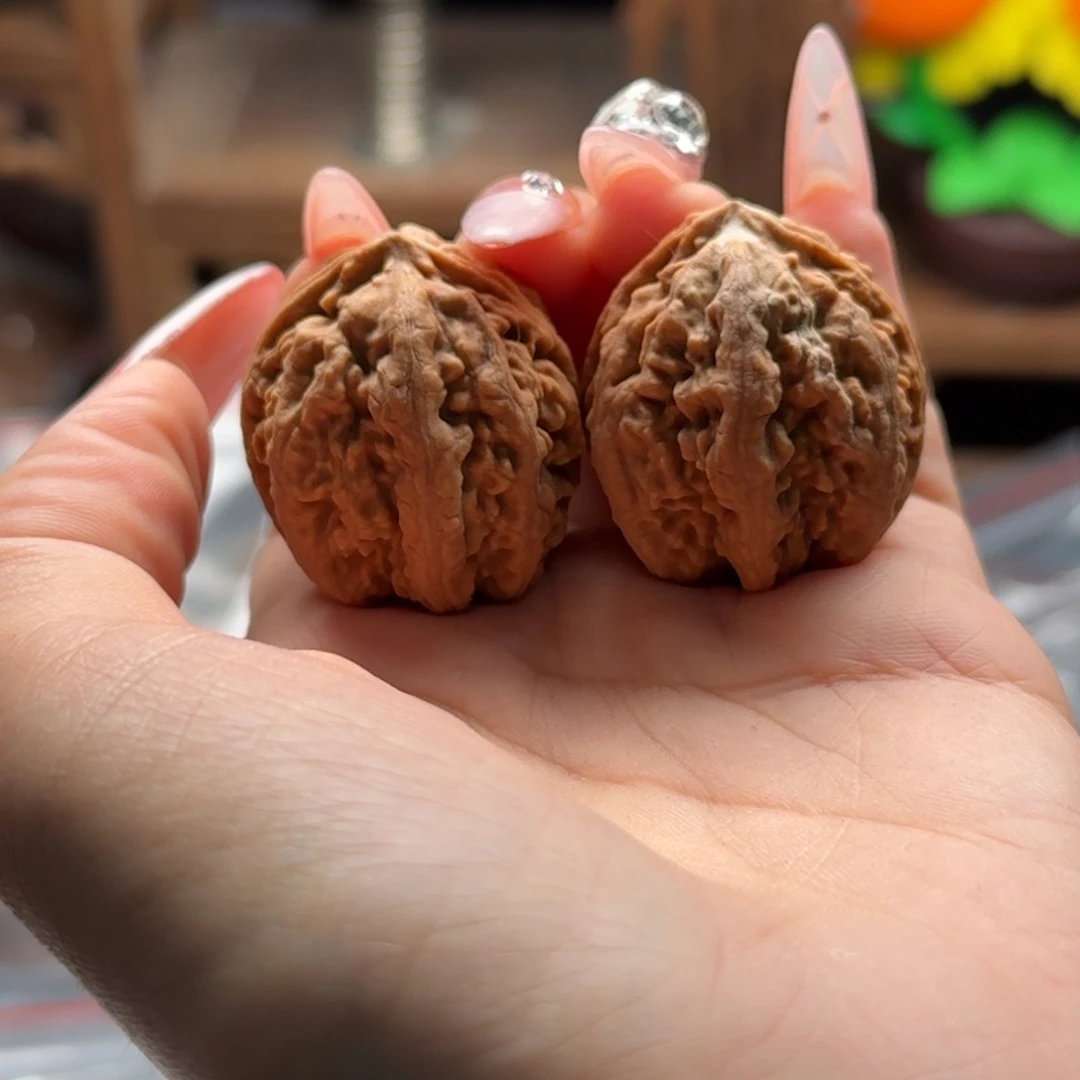 文玩核桃把件关东木子楸百核36花皮