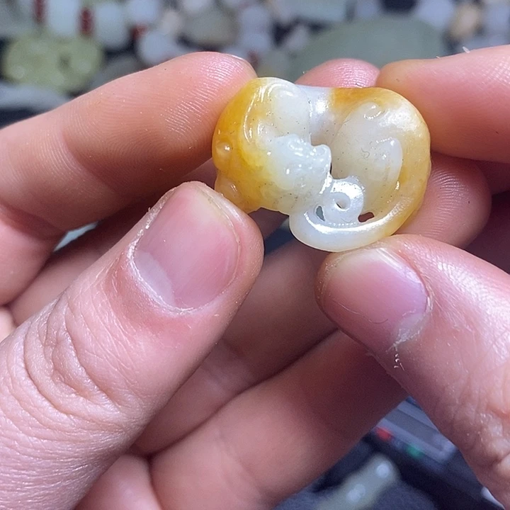 和田玉（糖玉）未镶嵌颈饰