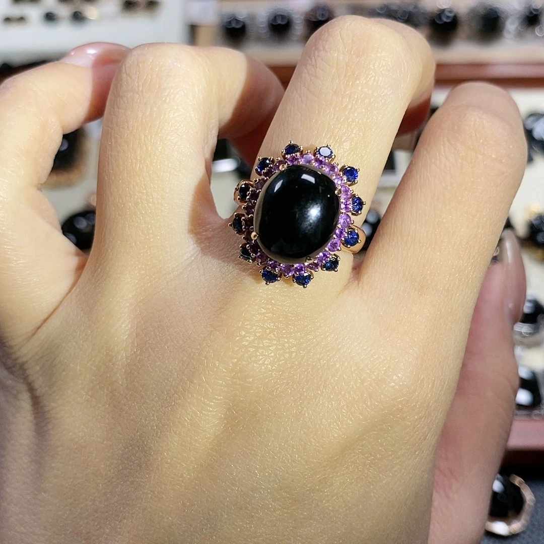 翡翠戒指18K金镶嵌1。