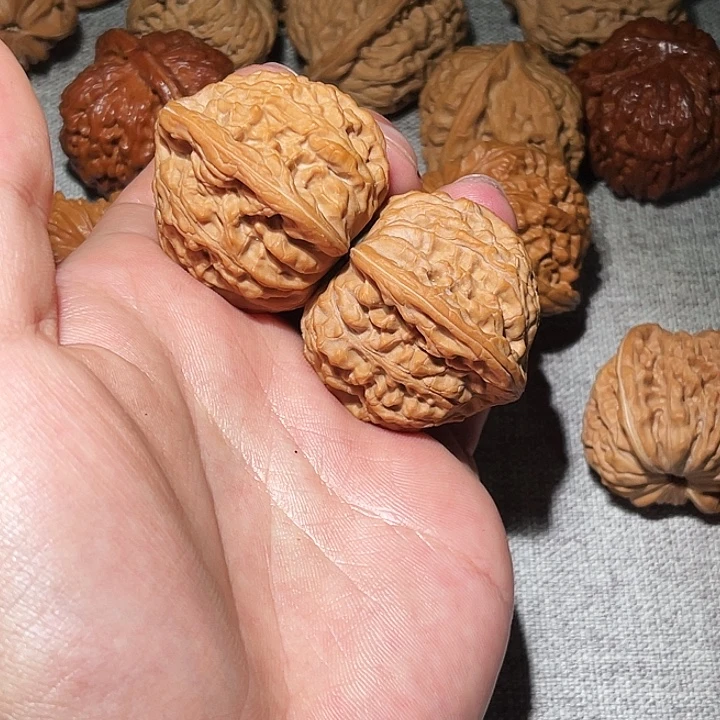 知***.文玩核桃吊坠11111