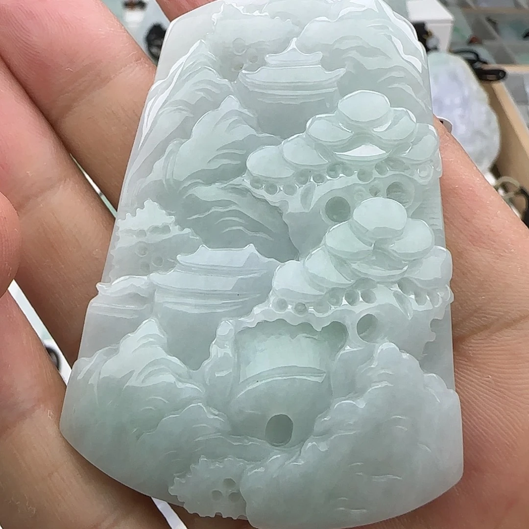 翡翠未镶嵌颈饰翡翠