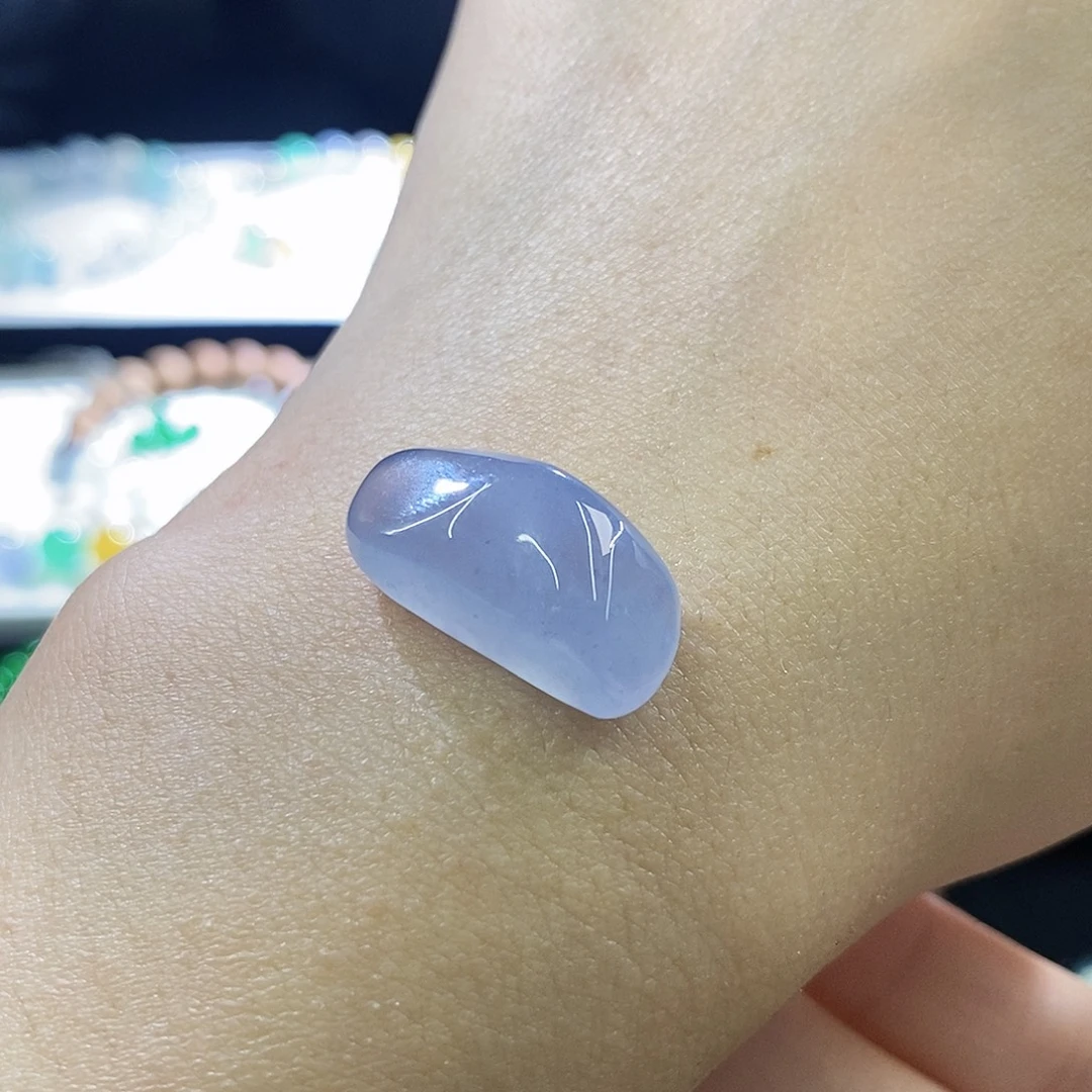 翡翠未镶嵌挂件随行