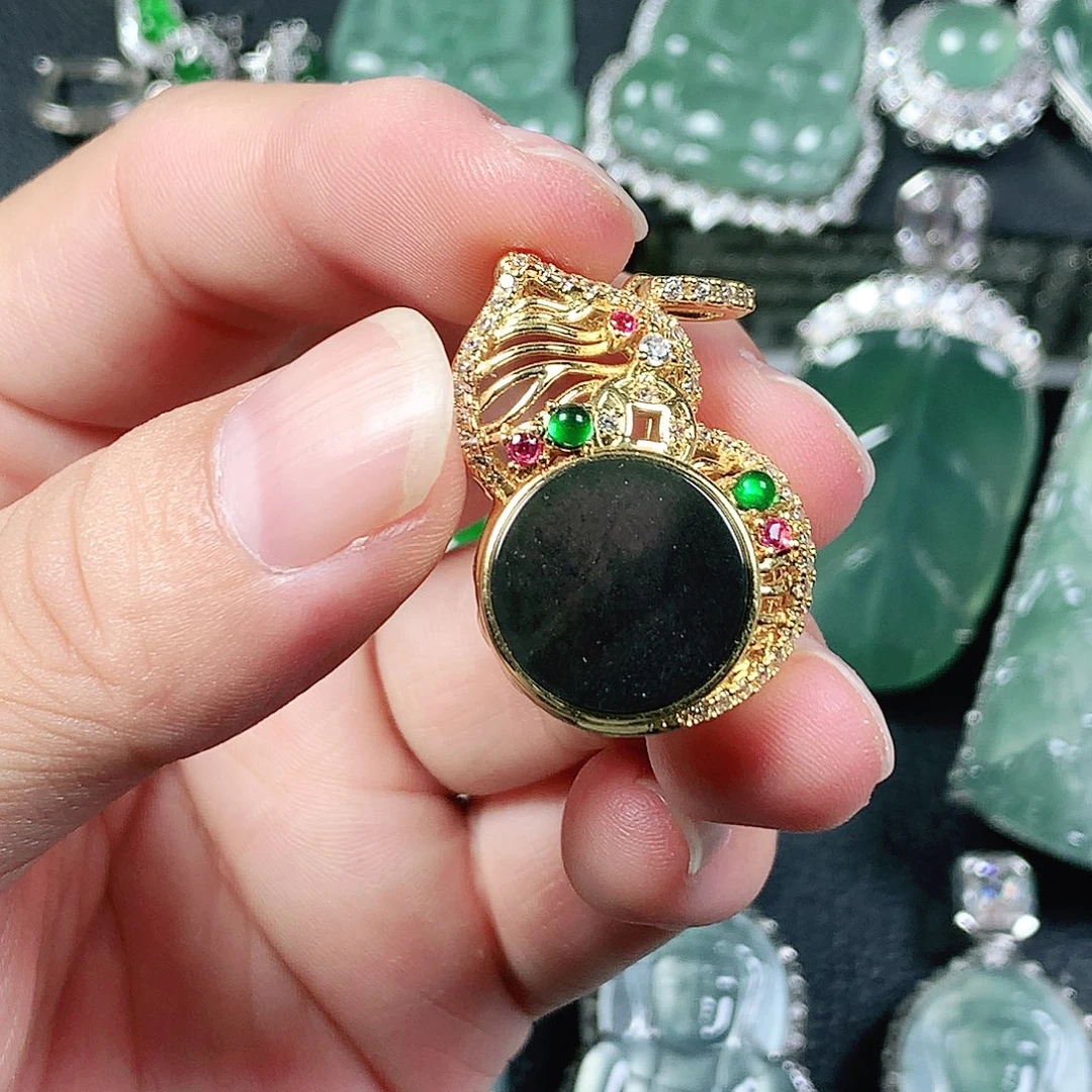 翡翠未镶嵌吊坠(不含链)