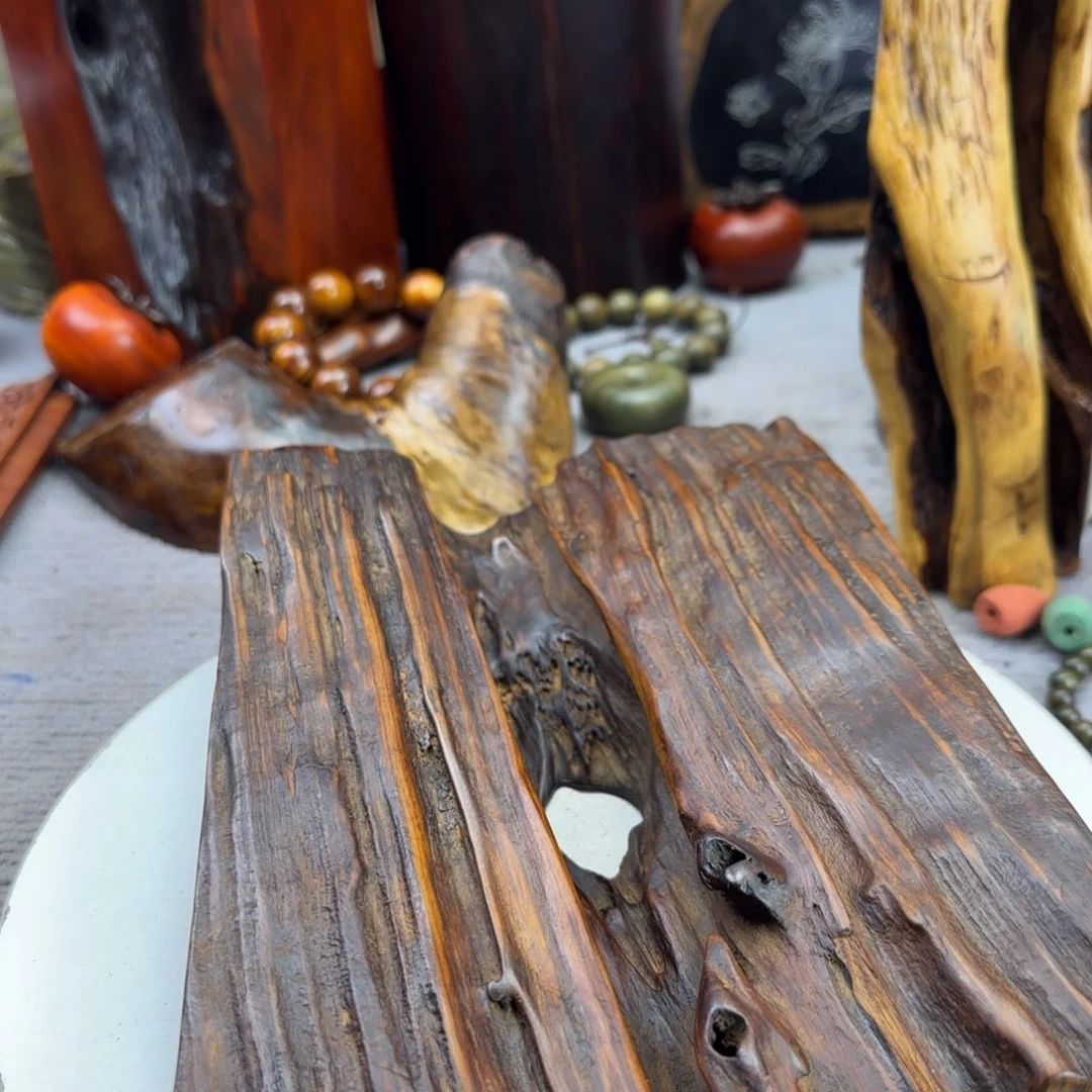 大果紫檀（缅甸花梨）济****娜