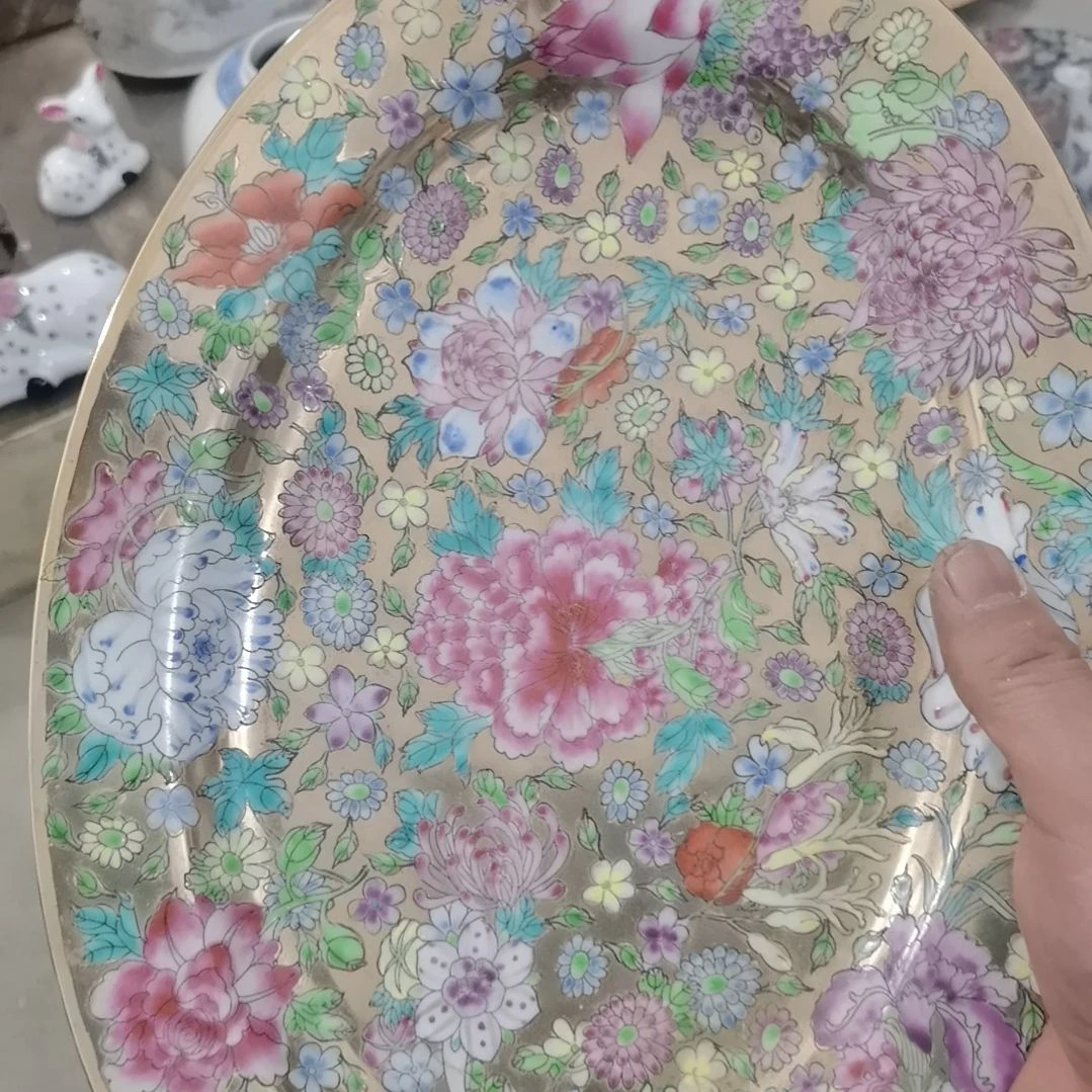 当代景德镇陶瓷工艺品大**悔