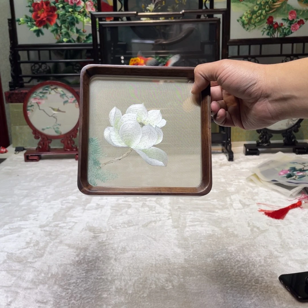 刺绣非遗传承摆件