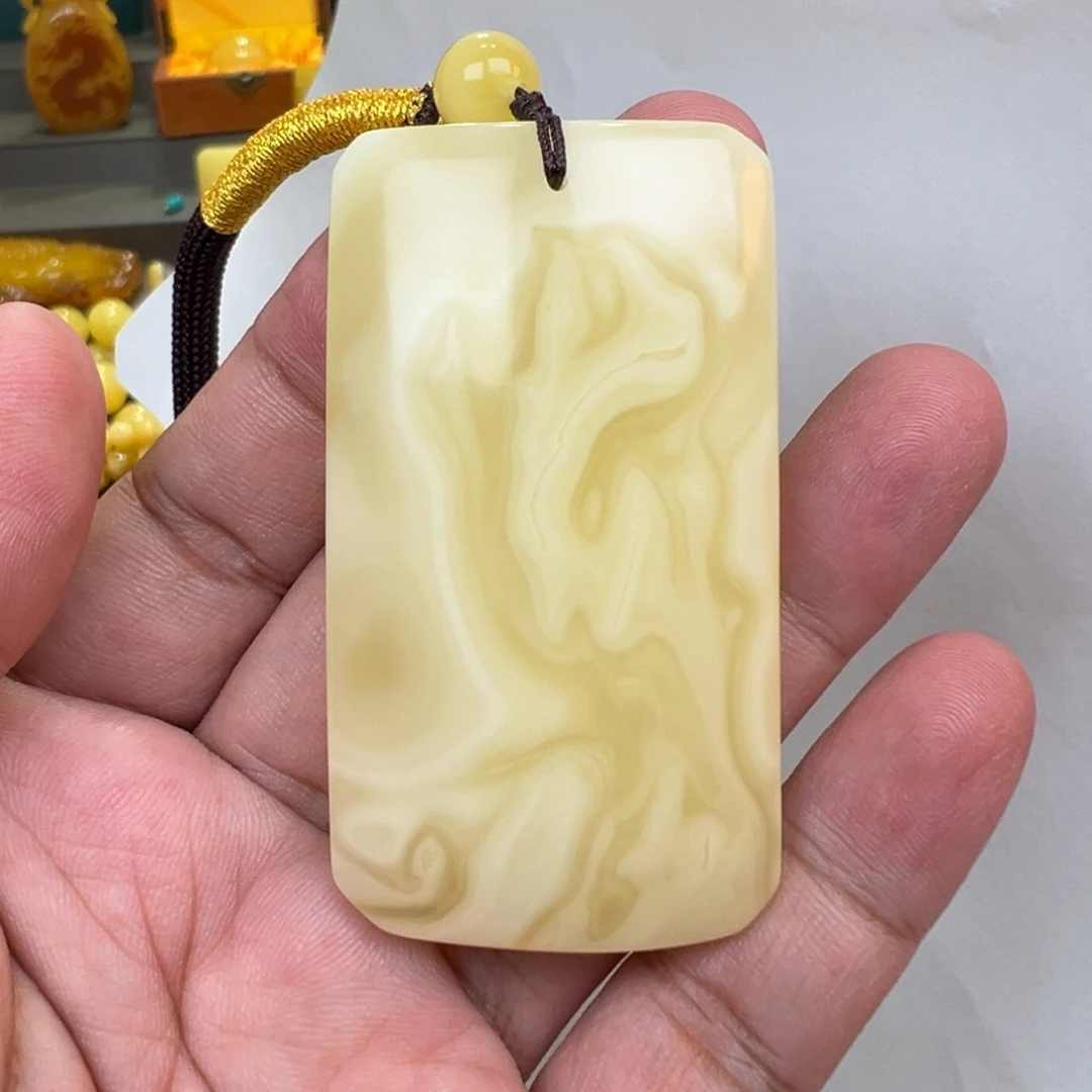 蜜蜡未镶嵌珠宝奇石22.77克