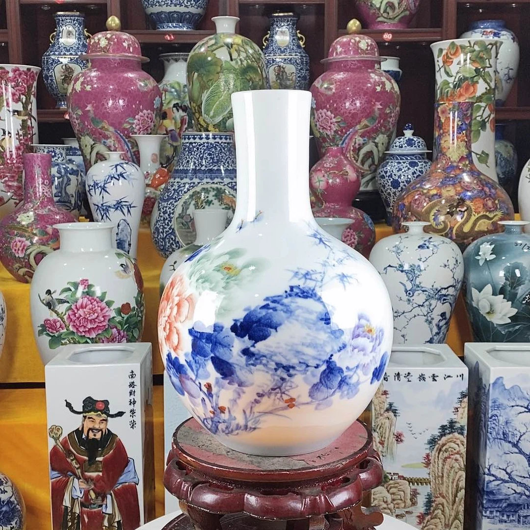 摆件景德镇陶瓷天球瓶