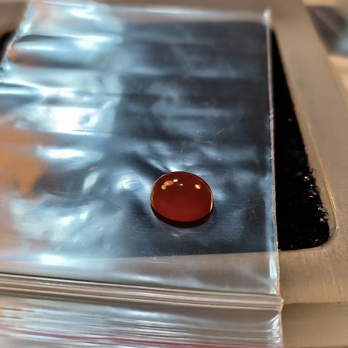 一***过石英岩玉未镶嵌戒面