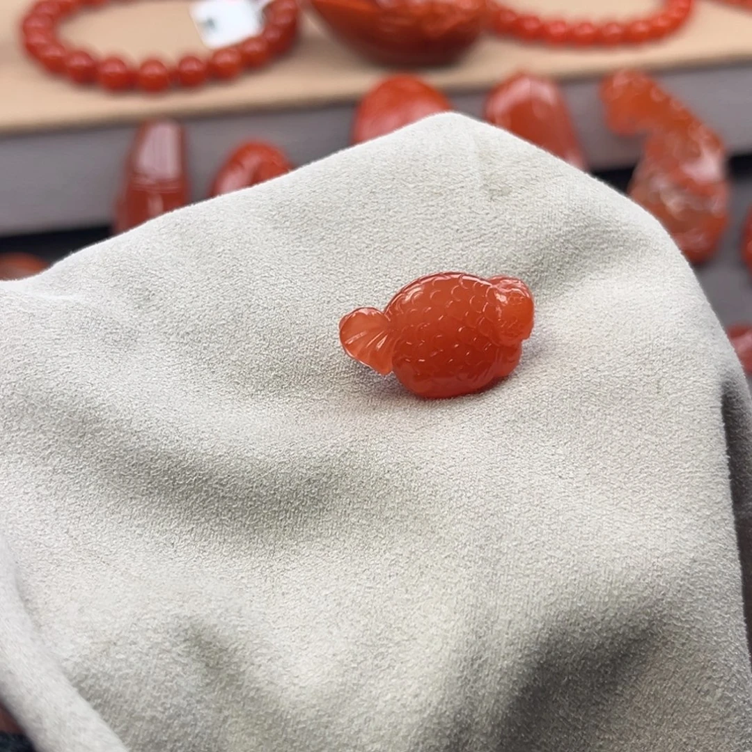 南红玛瑙未镶嵌颈饰