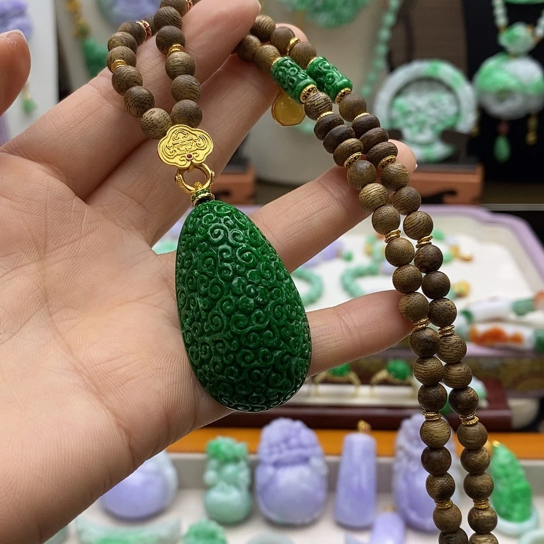 翡翠未镶嵌颈饰天然