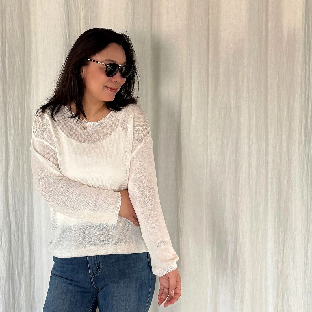 Ms.Qnn“巨显瘦”慵懒随性 轻薄显瘦领和纸纱宽松针织衫 39T821 Q姐